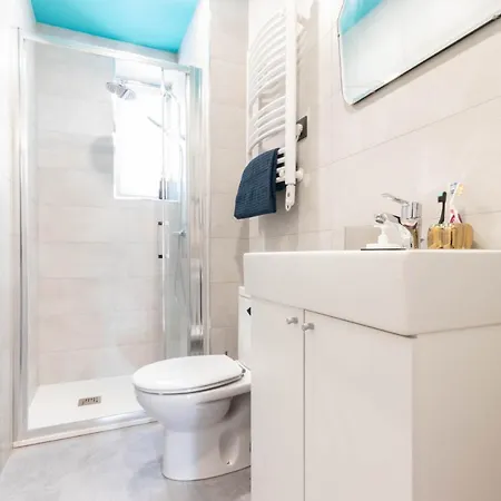 Near Guggenheim - Walk Everywhere - Elevator - 2 Bedroom By Sua Collection Bilbau